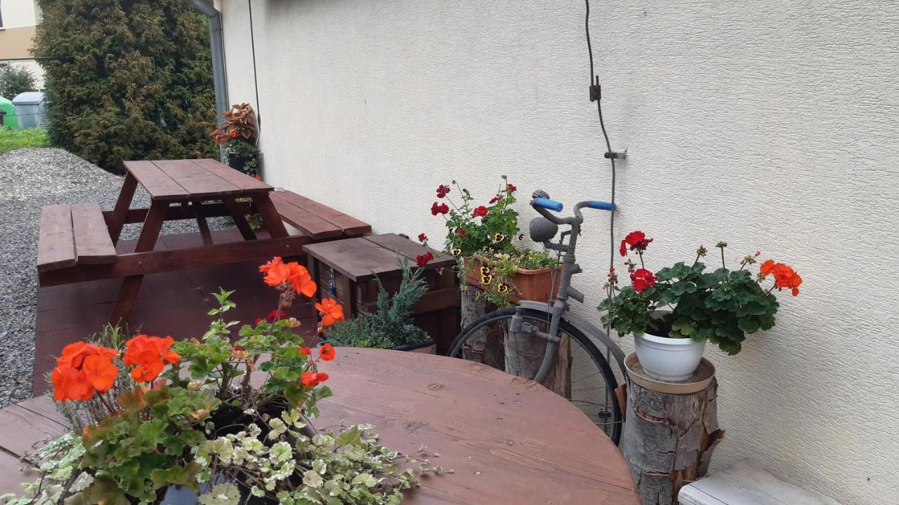Bike Apartments 1 Hodrushámor Kültér fotó
